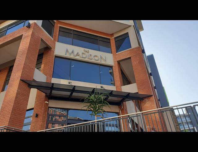 3 BEDROOM APARTMENT FOR SALE IN UMHLANGA RIDGE